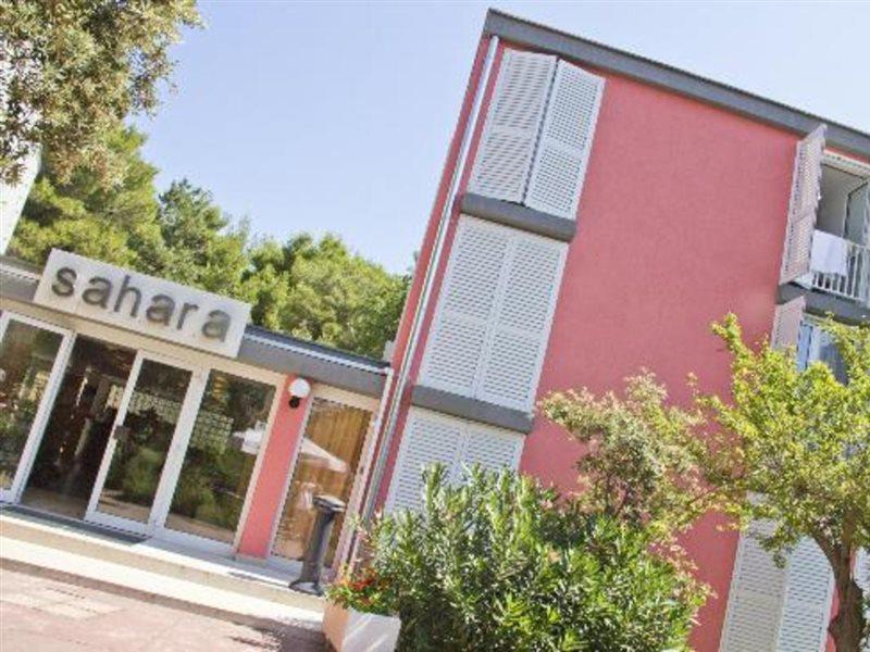 Hotel Sahara Lopar Exteriör bild
